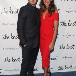 Kevin y Danielle Jonas en The Knot gala 2015 en Nueva York