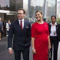 La Princesa Victoria de Suecia luciendo embarazo con Daniel de Suecia en Lima