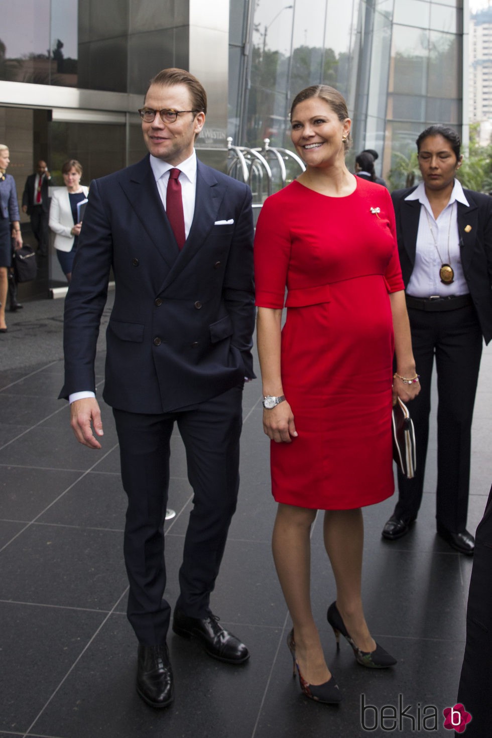 La Princesa Victoria de Suecia luciendo embarazo con Daniel de Suecia en Lima