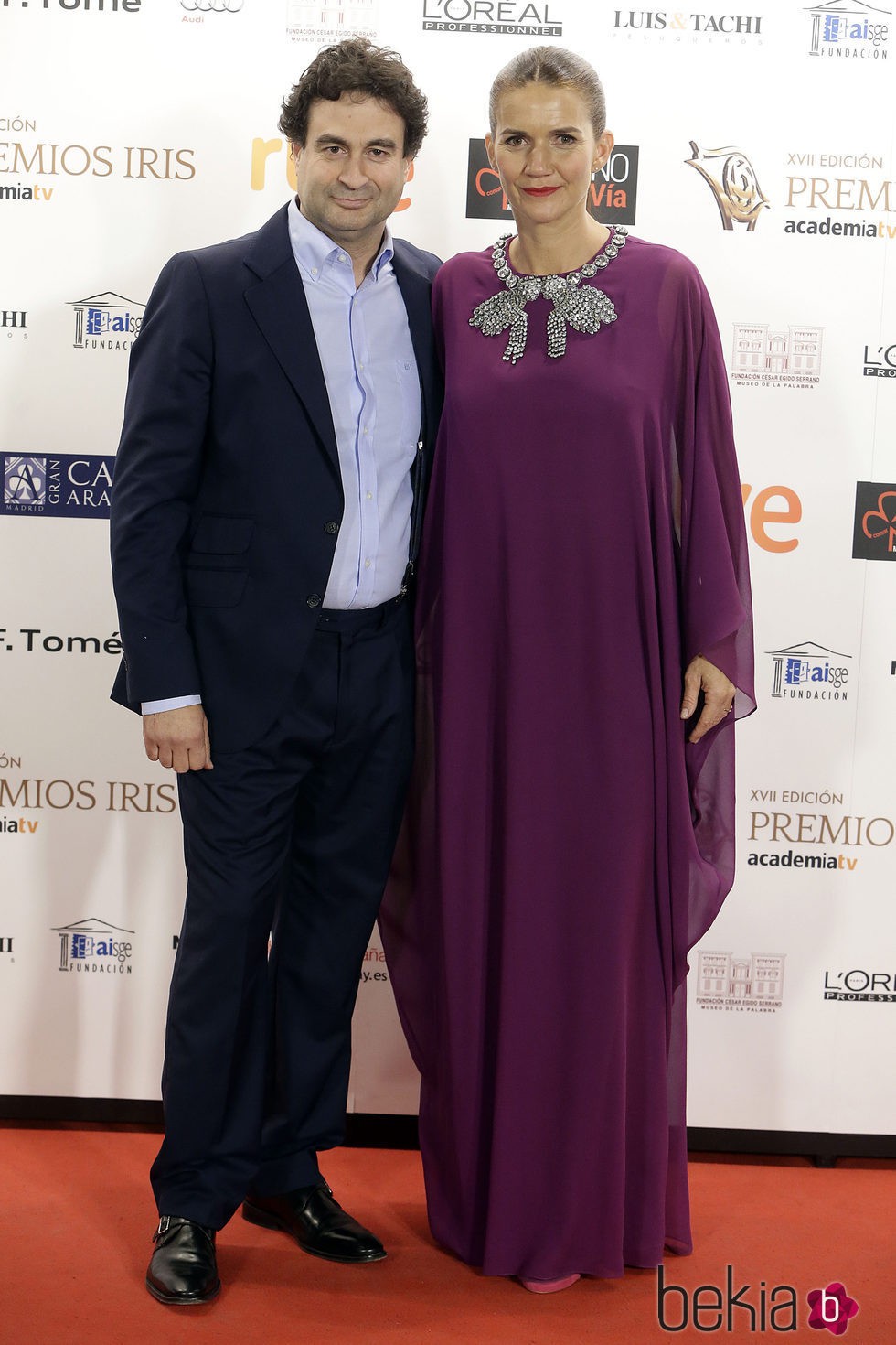 Samantha Vallejo-Nágera y Pepe Rodríguez en los Premios Iris de la Academia de Televisión 2015