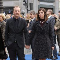 Maribel Verdú y Pedro Larrañaga en la entrega de los Premios Princesa de Asturias 2015