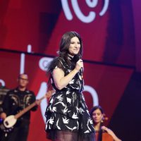 Laura Pausini en el concierto 'Por ellas' de Cadena 100 2015