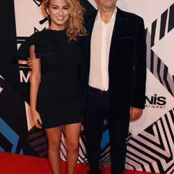 Andrea Bocelli y Tori Kelly en los MTV EMA 2015