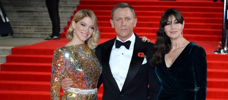 Léa Seydoux, Daniel Craig y Monica Bellucci en el estreno de 'Spectre' en Londres