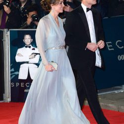 El Príncipe Guillermo y Kate Middleton en el estreno de 'Spectre'