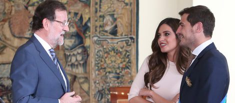Iker Casillas y Sara Carbonero charlan con Mariano Rajoy en La Moncloa