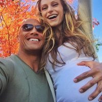 Dwayne Johnson y Lauren Hashian anuncian el sexo del bebé que esperan