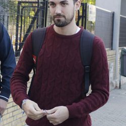 Alejandro Albalá al salir de clase en Sevilla
