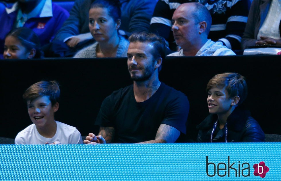 David Beckham con sus hijos Romeo y Cruz en la final de la ATP de Tenis
