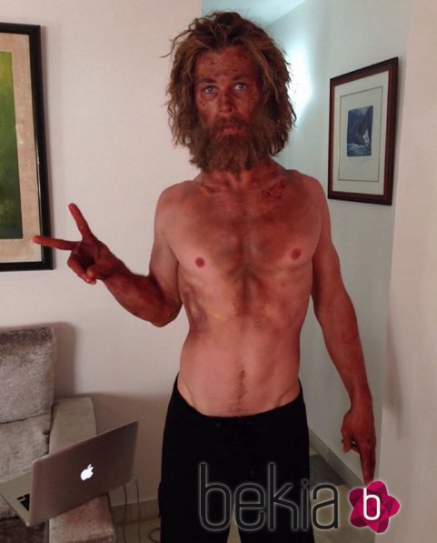 Chris Hemsworth, irreconocible tras su transformación para su película 'En el corazón del mar'