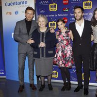 Pablo Rivero, María Galiana, Paula Gallego, Ricardo Gómez e Irene Visedo en el preestreno de 'Cuéntame cómo pasó' en el Festival Mim Series 2015