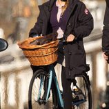 Renée Zellweger rodando una escena de 'Bridget Jones' montando en bicicleta