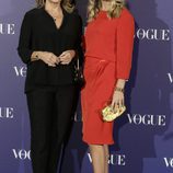 Cari Lapique y Carla Goyas en los Premios Vogue Joyas 2015