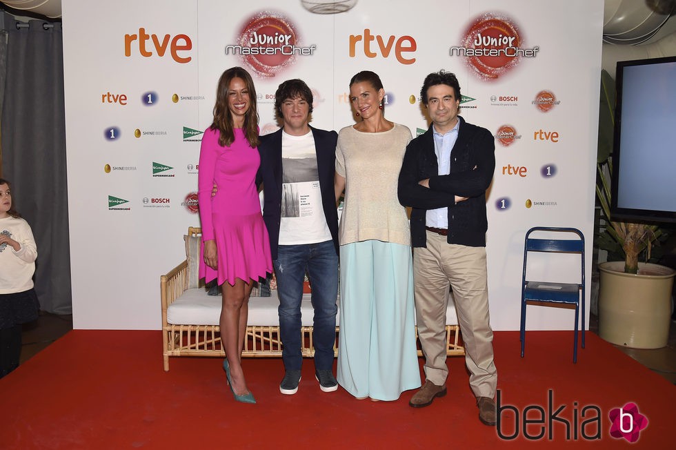 Eva González, Jordi Cruz, Samantha Vallejo-Nágera y Pepe Rodríguez presentación 'Masterchef Junior 2015'