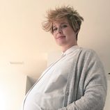 Tania Llasera posa embarazada de 8 meses