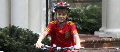 Pablo Urdangarin montando en bicicleta
