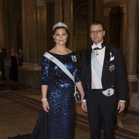 Princesa Victoria de Suecia y el Príncipe Daniel de Suecia en la gala a los premiados del Nobel 2015