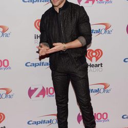 Nick Jonas en el iHeartRadio Jingle Ball 2015