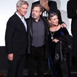 Harrison Ford, Carrie Fisher y Mark Hamill en la premiere de 'Star Wars: El Despertar de la Fuerza' en Los Ángeles