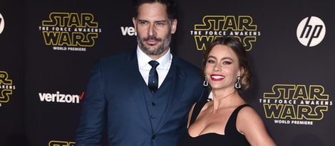 Sofía Vergara y Joe Manganiello en la premiere de 'Star Wars: El Despertar de la Fuerza' en Los Ángeles