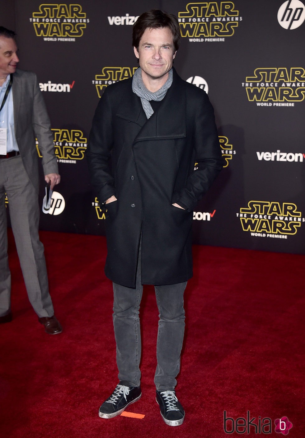 Jason Bateman en la premiere de 'Star Wars: El Despertar de la Fuerza' en Los Ángeles
