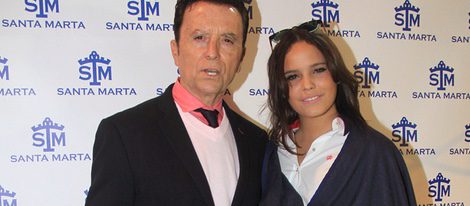 José Ortega Cano y Gloria Camila en la inauguración de la tienda de la joven en Sevilla