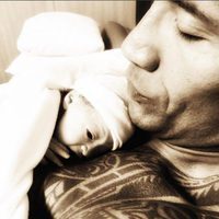 Dwayne Johnson publica una foto de su hija recién nacida