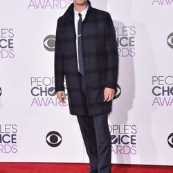 Colin Hanks en los People's Choice Awards 2016
