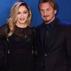 Madonna y Sean Penn en la gala benéfica por Haití  2016 organizada por el actor