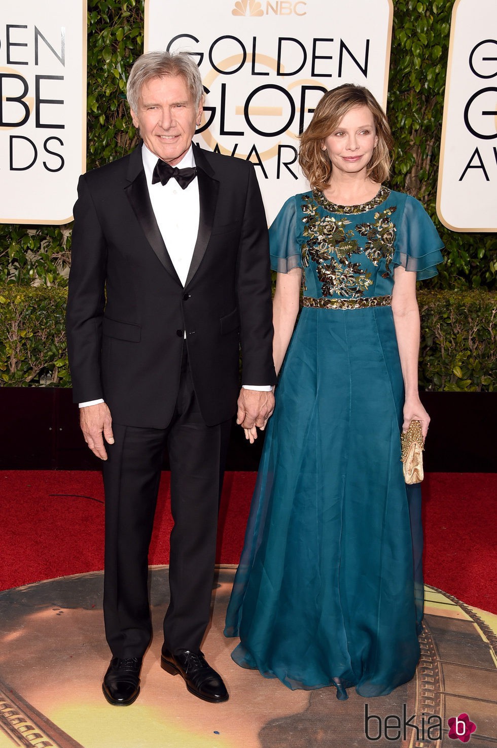 Harrison Ford y Calista Flockhart en la alfombra roja de los Globos de Oro 2016