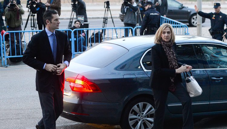 La Infanta Cristina e Iñaki Urdangarín llegan al juicio por el Caso Nóos