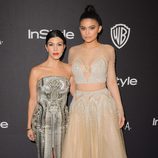 Kourtney Kardashian y Kylie Jenner en la fiesta de InStyle tras la entrega de los Globos de Oro 2016