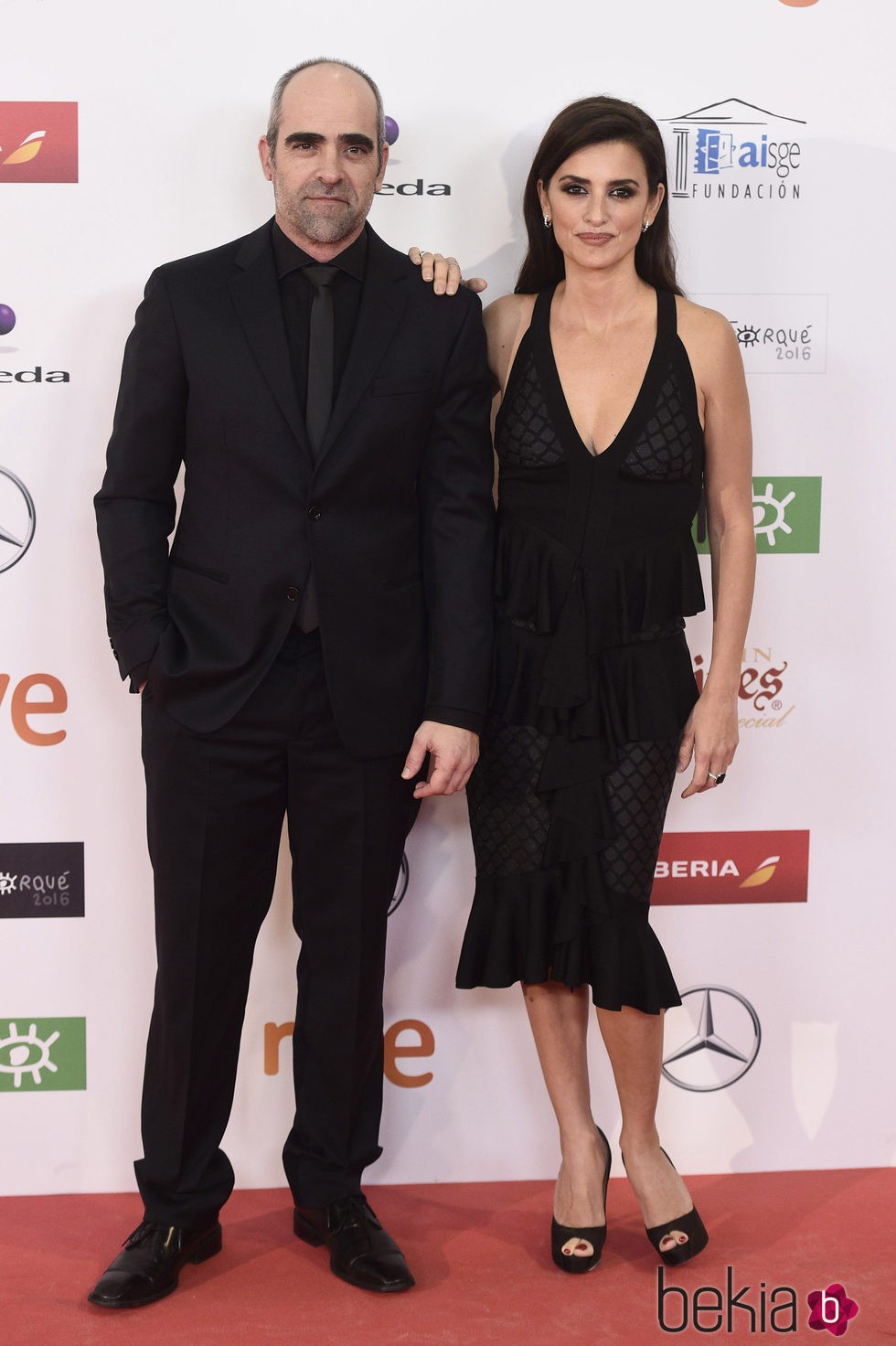 Penélope Cruz y Luis Tosar en los Premios José María Forqué 2016