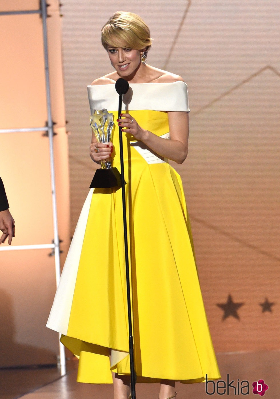 Carrie Coon en los Critics' Choice Awards 2016