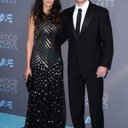 Matt Damon y Luciana Barroso en los Critics' Choice Awards 2016