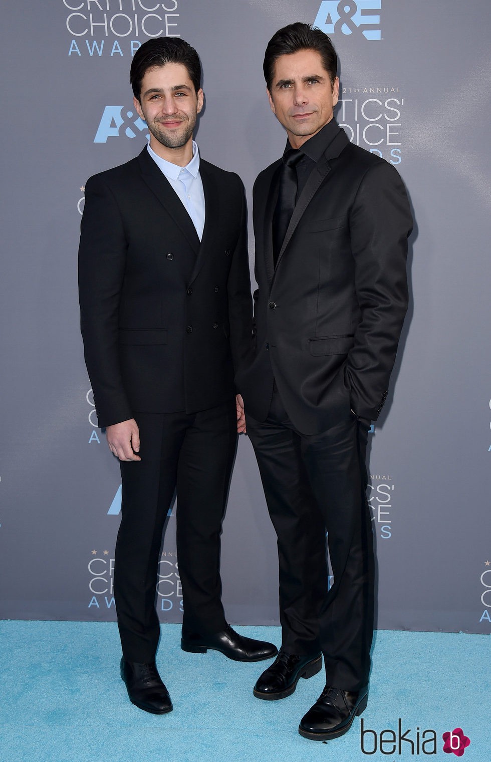 Josh Peck y John Stamos en los Critics' Choice Awards 2016