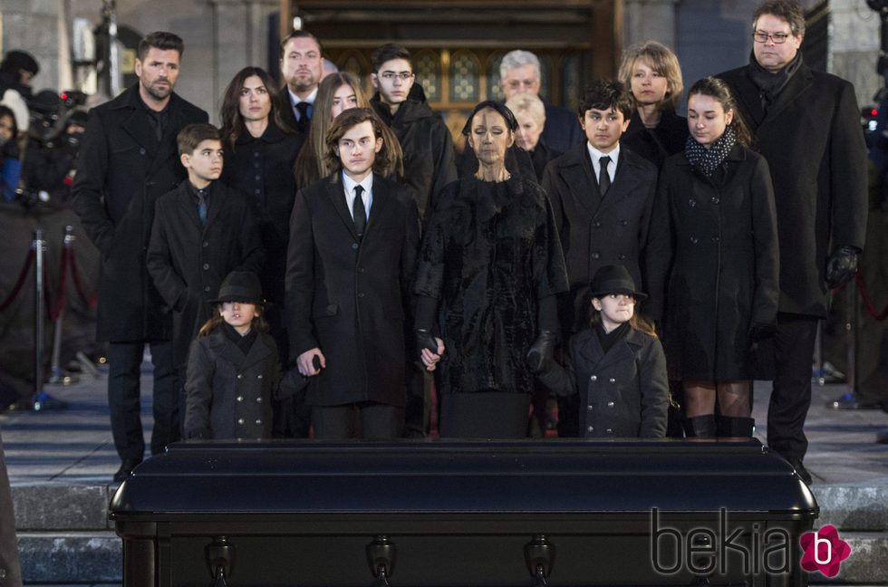 La familia de René Angelil en su funeral