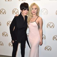 Diane Warren y Lady Gaga en los Producers Guild Awards 2016
