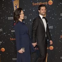 Sofia Hellqvist presume de embarazo junto a Carlos Felipe de Suecia en la Gala del Deporte Sueco 2016