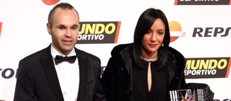 Andrés Iniesta y Anna Ortiz en la gala de Mundo Deportivo 2016