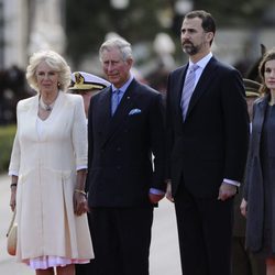 Los Reyes Felipe VI y Letizia junto al Príncipe Carlos de Inglaterra y Camilla Parker