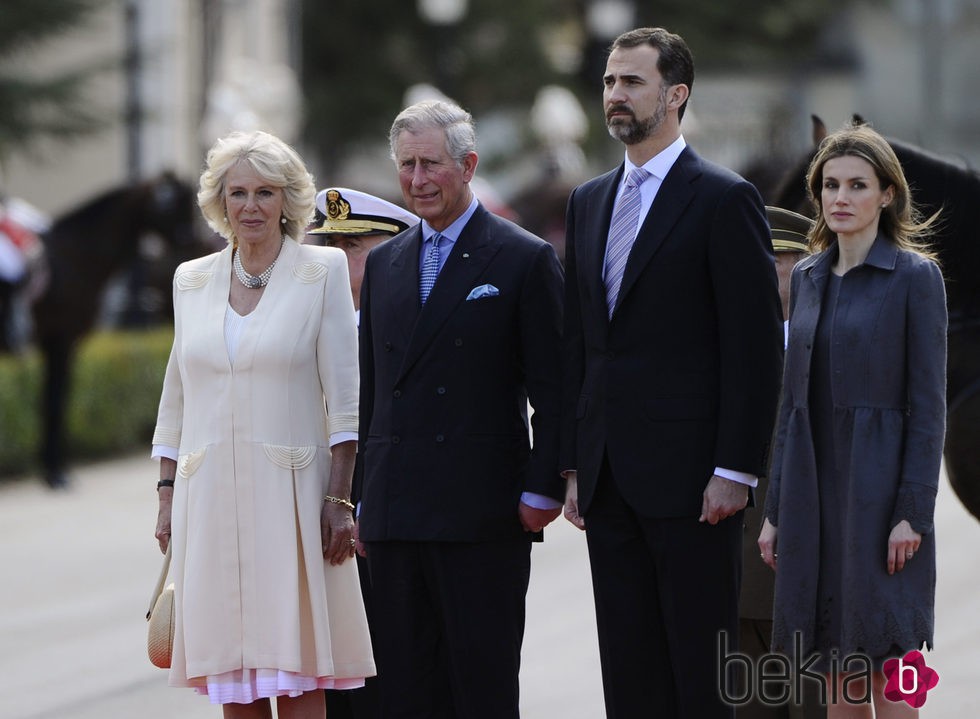 Los Reyes Felipe VI y Letizia junto al Príncipe Carlos de Inglaterra y Camilla Parker