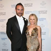 Kylie Minogue y Josh Sasse en la Gala de los Prince's Trust Awards 2016