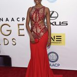 Jennifer Williams en los Premios NAACP 2016