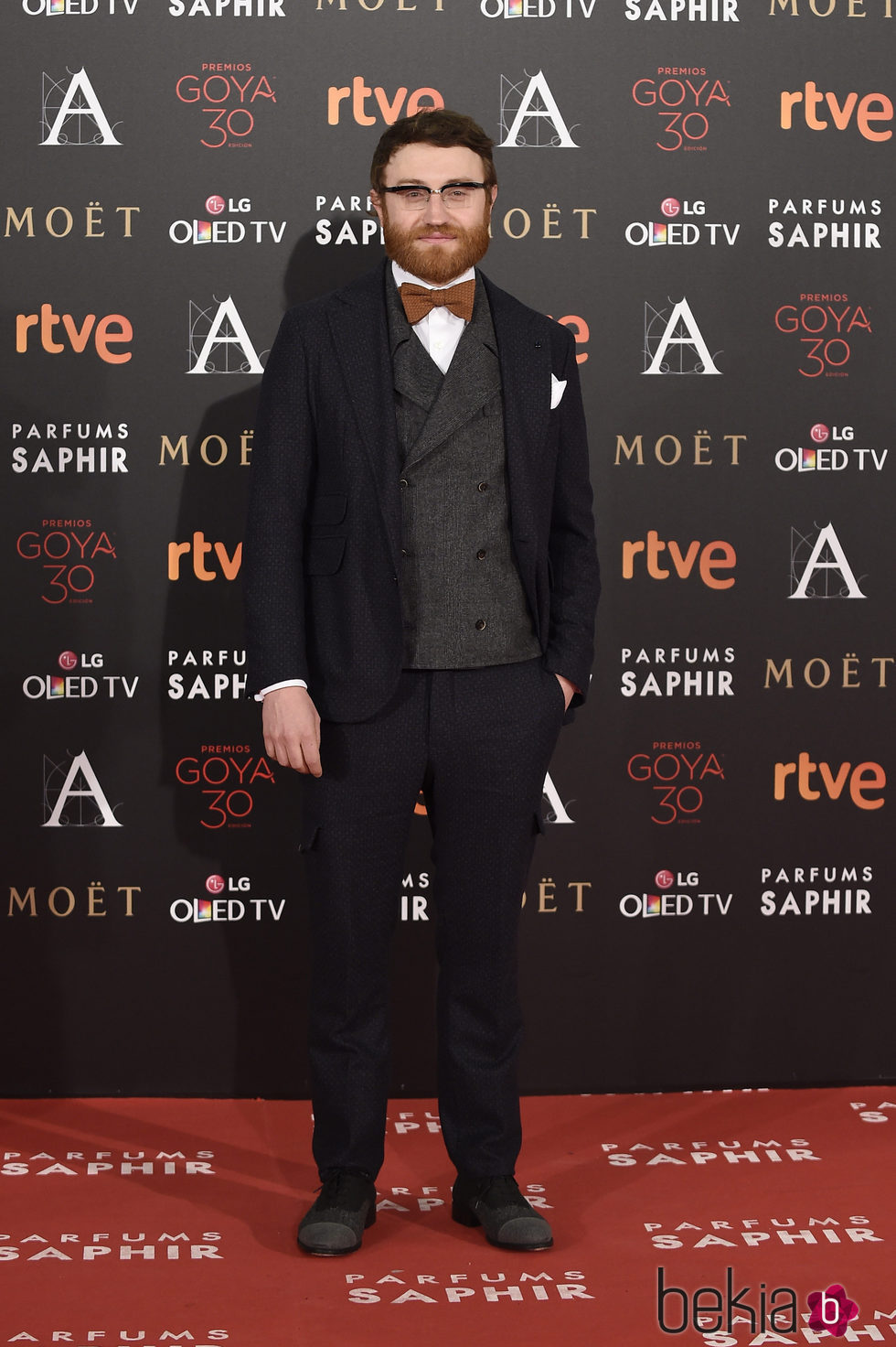 Manuel Burque en la alfombra roja de los Premios Goya 2016