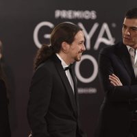 Pablo Iglesias y Pedro Sánchez en la alfombra roja de los Premios Goya 2016