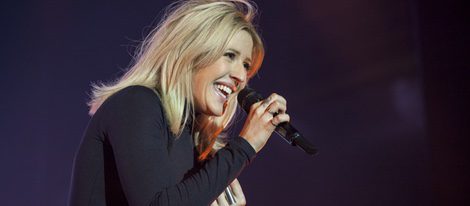 Ellie Goulding durante su concierto en Barcelona