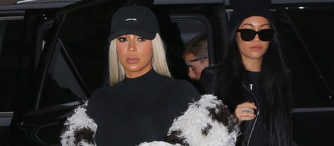Kim Kardashian, rubia y muy abrigada en Nueva York