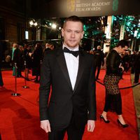 Jack O'Connell en la alfombra roja de los BAFTA 2016