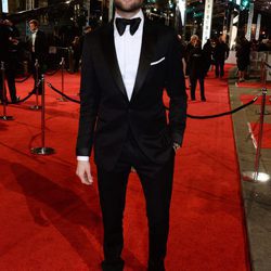 Douglas Booth en la alfombra roja de los BAFTA 2016